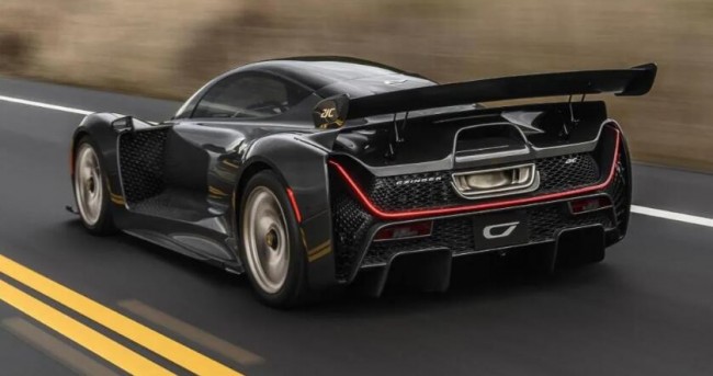 Auo_Divergent_Czinger3